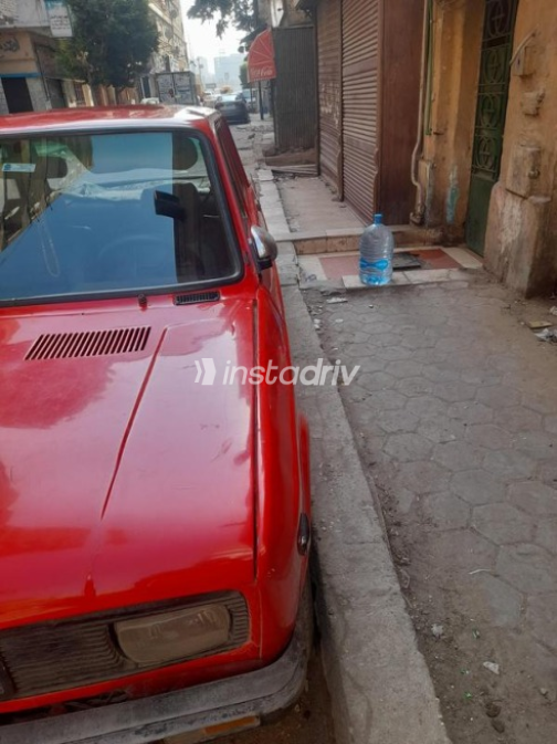 فيات 128 1986 أحمر يدوي مستعملة للبيع في الجيزة - 5