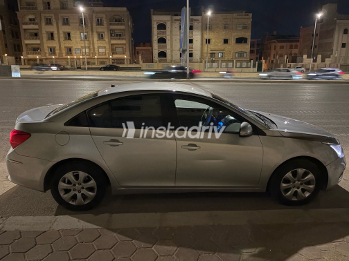 شيفروليه كروز 2016 فضي أوتوماتيك مستعملة للبيع في الجيزة - 6