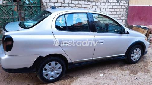 Toyota Echo 2002 Silver Manual Used for Sale in El Salam City - 5