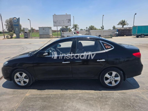 هيونداي افانتي 2010 أسود أوتوماتيك مستعملة للبيع في بني سويف‎ - 6