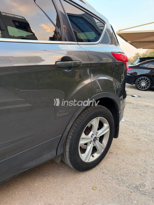 Ford Kuga 2015 Dark Gray Automatic Used for Sale in Cairo - 3
