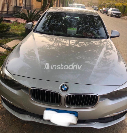 بي ام دبليو 318 2017 فضي أوتوماتيك مستعملة للبيع في الجيزة - 3