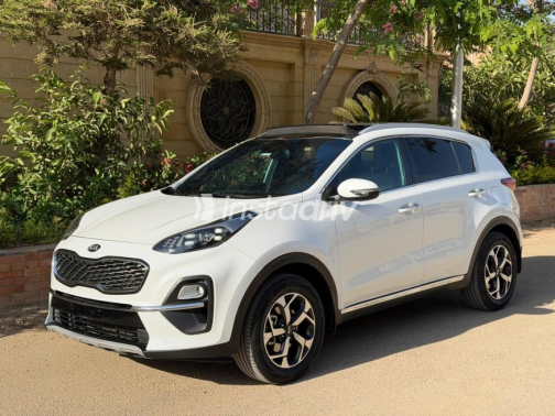 Kia Sportage 2021 White Automatic Used for Sale in 6 October - 5