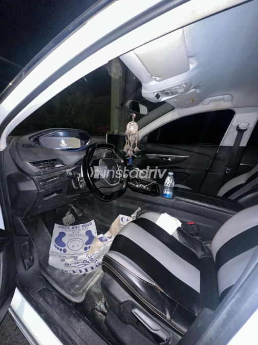 Peugeot 5008 2019 White Automatic Used for Sale in Greater Cairo ( Cairo + Giza) - 1