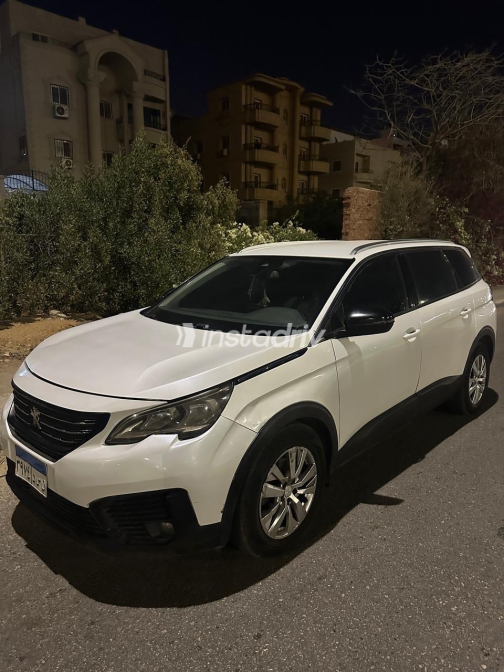 Peugeot 5008 2019 White Automatic Used for Sale in Greater Cairo ( Cairo + Giza) - 2