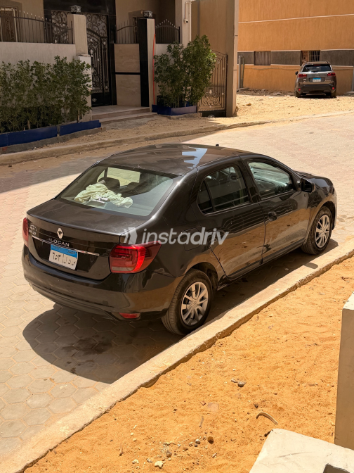 رينو رينبو 2021 أسود أوتوماتيك مستعملة للبيع في المعادى - 9