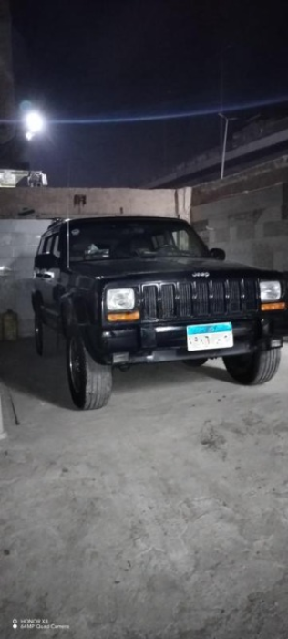 جيب شيروكي 2001 أسود أوتوماتيك مستعملة للبيع في الجيزة