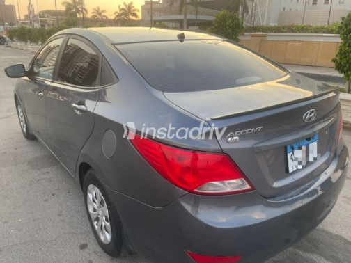 Hyundai Accent RB 2017 Gray Automatic Used for Sale in Nasr city - 7
