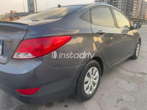 Hyundai Accent RB 2017 Gray Automatic Used for Sale in Nasr city - 8