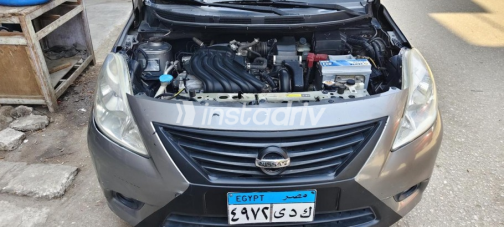 Nissan Sunny 2013 Gray Automatic Used for Sale in Cairo - 9