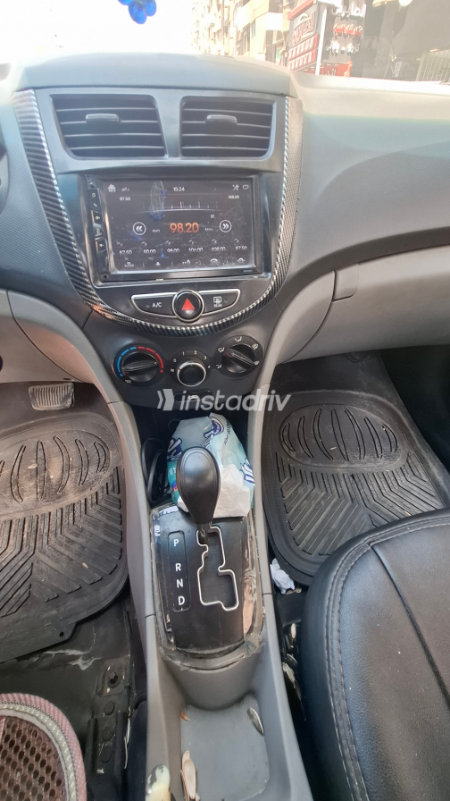Hyundai Accent RB 2012 Gray Automatic Used for Sale in Giza - 2