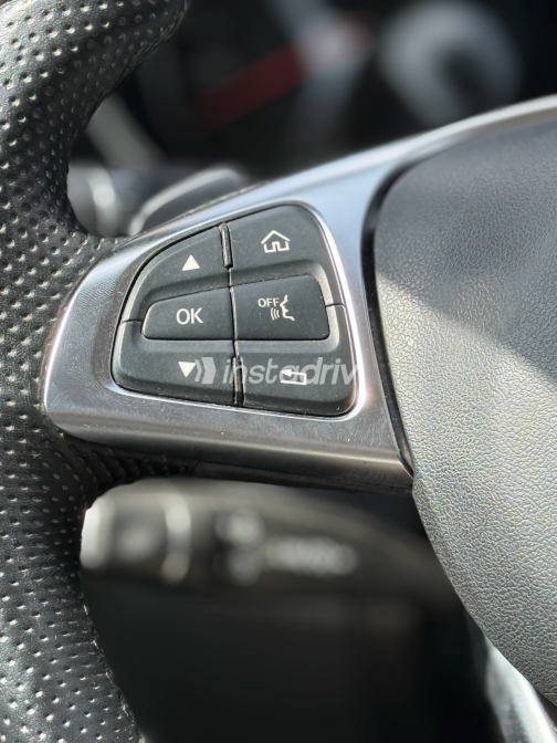 Mercedes C 180 2015 Gray Automatic Used for Sale in Nasr city - 10