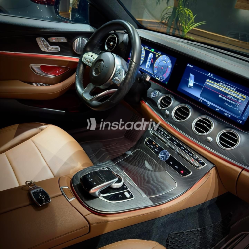 Mercedes E 300 2020 Black Automatic Used for Sale in Giza - 3