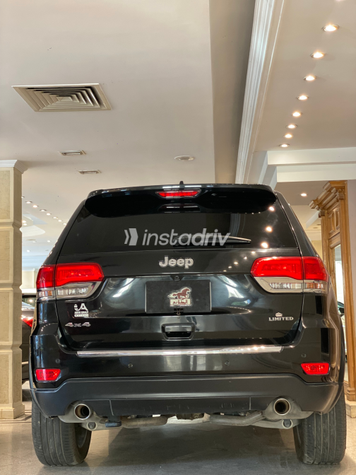 Jeep Grand Cherokee 2020 Black Automatic Used for Sale in Heliopolis - 3
