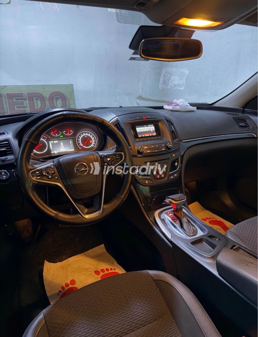 Opel Insignia 2016 White Automatic Used for Sale in Giza - 6