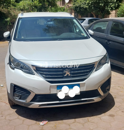 بيجو 5008 2019 أبيض أوتوماتيك مستعملة للبيع في الجيزة - 1