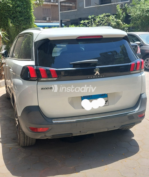 بيجو 5008 2019 أبيض أوتوماتيك مستعملة للبيع في الجيزة - 5