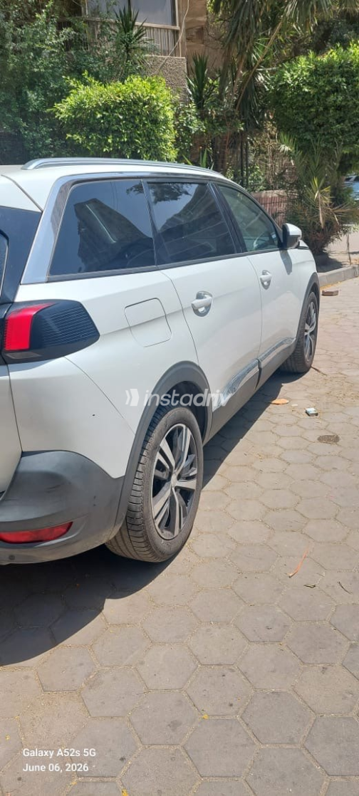 بيجو 5008 2019 أبيض أوتوماتيك مستعملة للبيع في الجيزة - 6