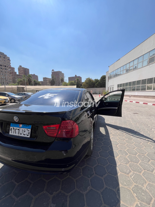 بي ام دبليو 316 2010 أسود أوتوماتيك مستعملة للبيع في مصر الجديدة - 8