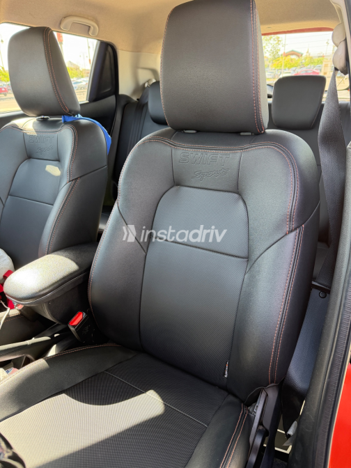 Suzuki Swift 2021 Orange Manual Used for Sale in Heliopolis - 6