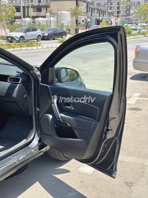 Renault Duster 2019 White Automatic Used for Sale in Greater Cairo ( Cairo + Giza) - 10