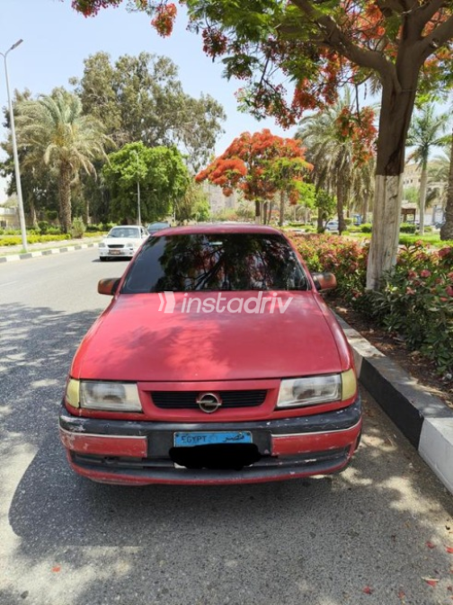 Opel Vectra 1994 Red Manual Used for Sale in Heliopolis - 2