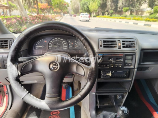 Opel Vectra 1994 Red Manual Used for Sale in Heliopolis - 6