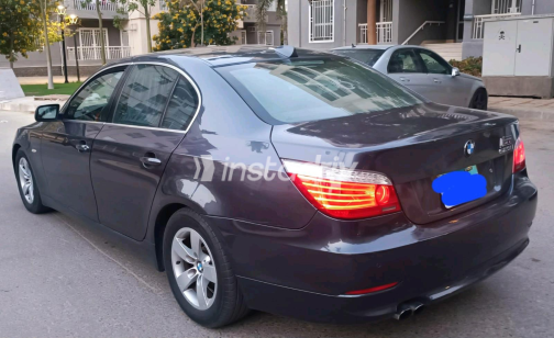 بي ام دبليو 525 2010 رمادي أوتوماتيك مستعملة للبيع في الإسكندرية - 10