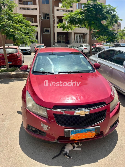 Chevrolet Cruze 2010 White Automatic Used for Sale in Madinaty - 2
