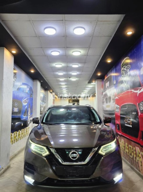 Nissan Qashqai 2018 Brown Automatic Used for Sale in El Mahalla - 1