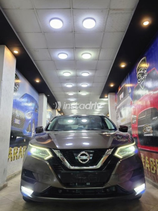 Nissan Qashqai 2018 Brown Automatic Used for Sale in El Mahalla - 7