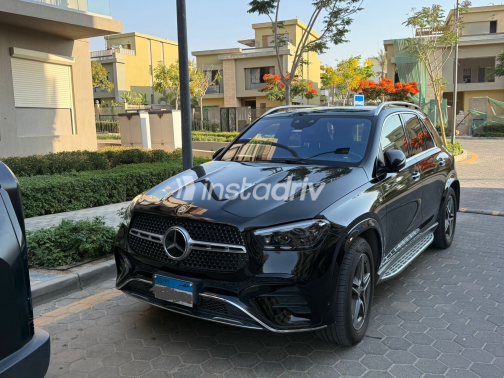 مرسيدس جي ال اي 450 2024 أسود أوتوماتيك مستعملة للبيع في القاهرة - 2