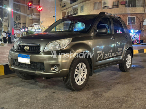 Daihatsu Terios 2013 Green Automatic Used for Sale in Alexandria - 2