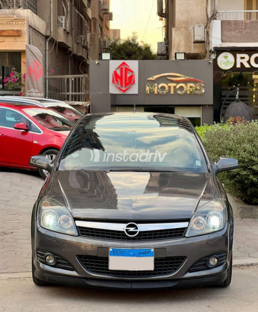 Opel Astra 2009 Dark Gray Automatic Used for Sale in Heliopolis - 5