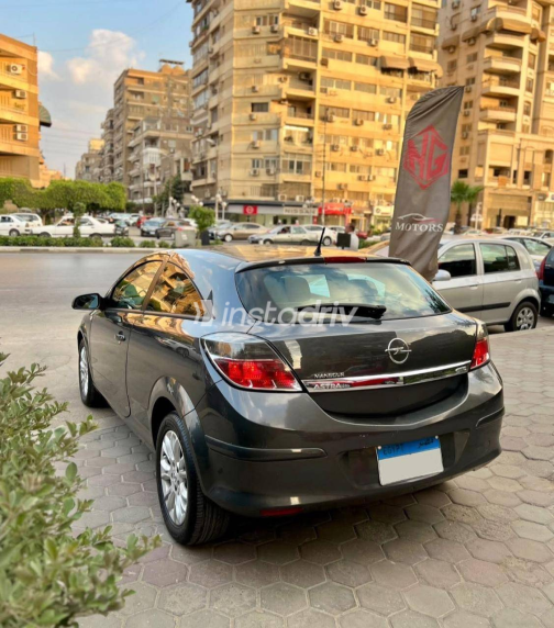 Opel Astra 2009 Dark Gray Automatic Used for Sale in Heliopolis - 7