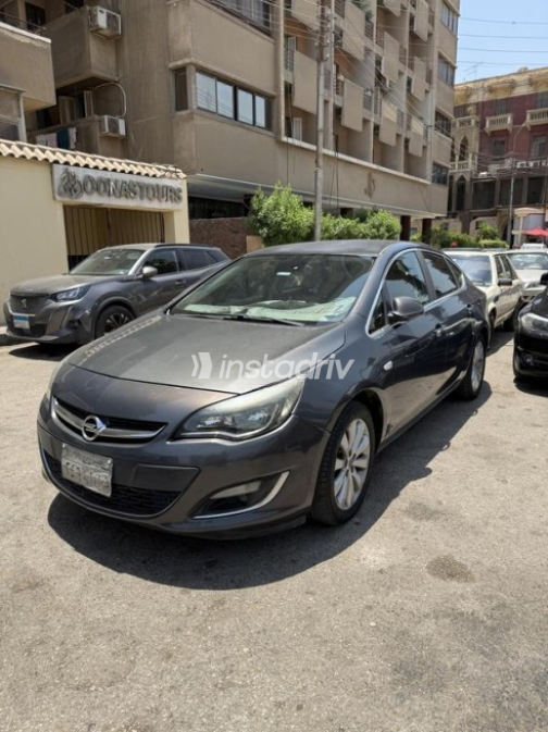 Opel Astra 2013 Dark Gray Automatic Used for Sale in Cairo - 1