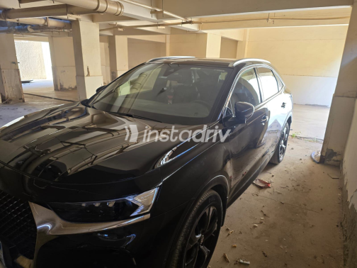 دى اس DS7 2018 أسود أوتوماتيك مستعملة للبيع في القاهرة - 2