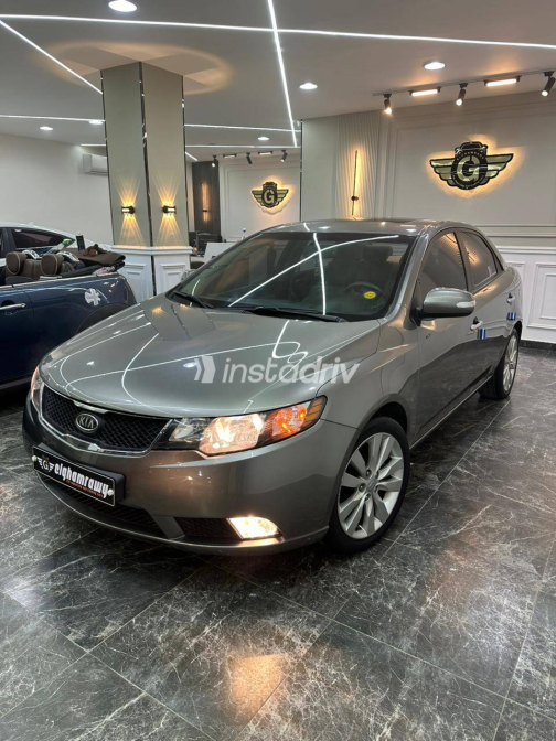 Kia Forte 2010 Beige Automatic Used for Sale in Greater Cairo ( Cairo + Giza) - 2