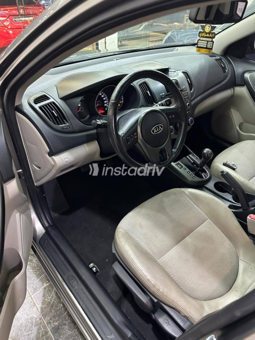 Kia Forte 2010 Beige Automatic Used for Sale in Greater Cairo ( Cairo + Giza) - 10