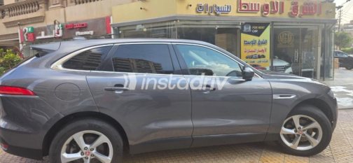 جاكوار اف بيس 2019 رمادي أوتوماتيك مستعملة للبيع في مصر الجديدة - 1