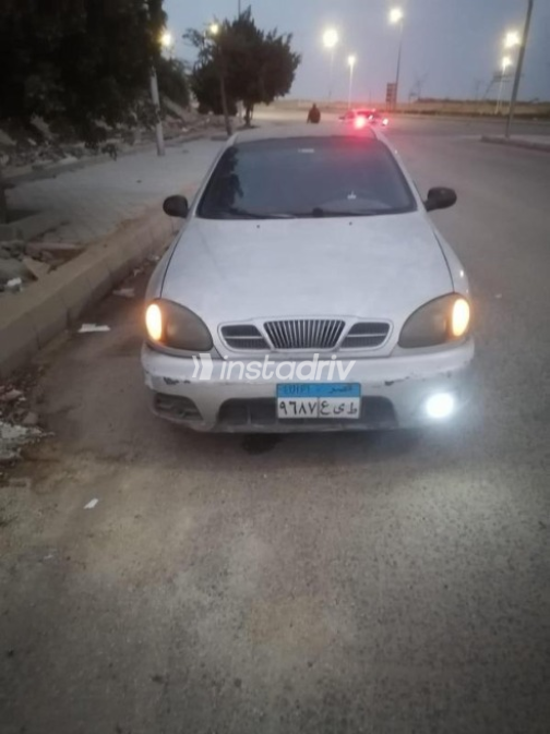 دايو لانوس 2 2000 فضي يدوي مستعملة للبيع في المنيل - 1