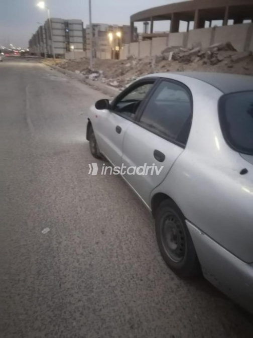 دايو لانوس 2 2000 فضي يدوي مستعملة للبيع في المنيل - 7