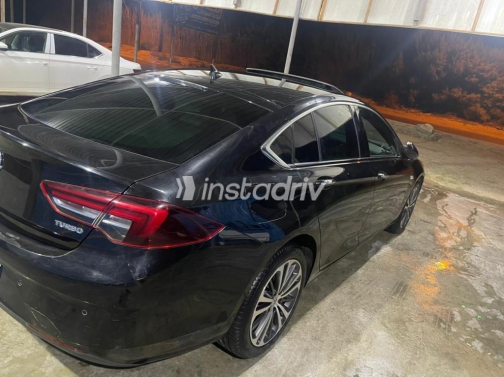 Opel Insignia 2018 Black Automatic Used for Sale in Giza - 5