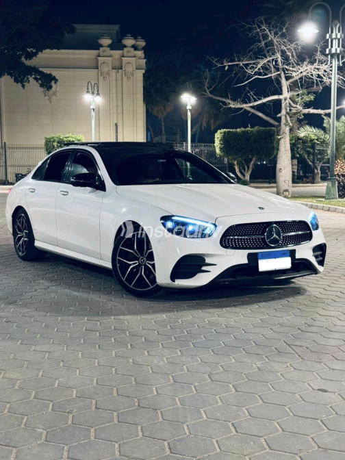 Mercedes E 200 2021 White Automatic Used for Sale in Alexandria - 4