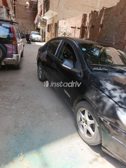 اسبيرانزا M11 2011 أسود يدوي مستعملة للبيع في القاهرة - 4