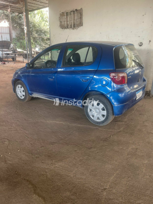 Toyota Echo 2002 Blue Manual Used for Sale in Mokattam - 5