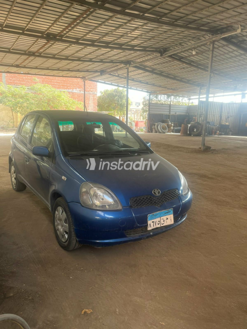 Toyota Echo 2002 Blue Manual Used for Sale in Mokattam - 7