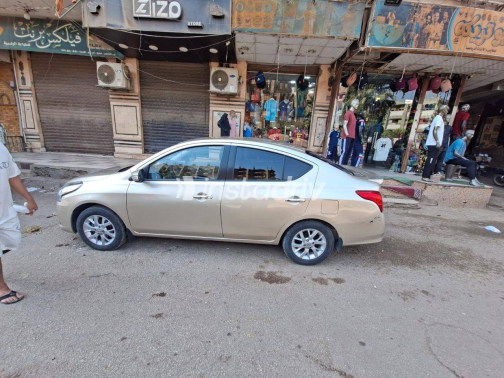 Nissan Sunny 2024 Gold Automatic Used for Sale in Cairo - 9