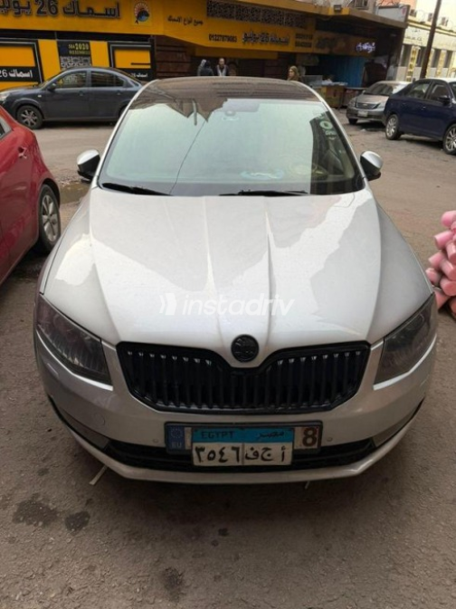 سكودا اوكتافيا A7 2015 فضي أوتوماتيك مستعملة للبيع في المعادى - 7