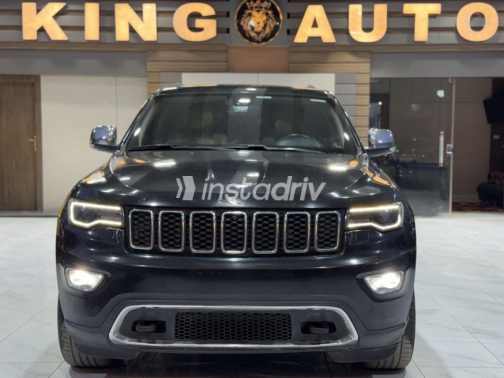 Jeep Grand Cherokee 2019 Black Automatic Used for Sale in Cairo - 2